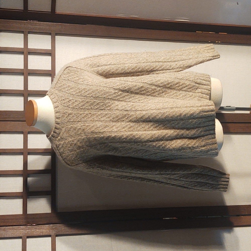 Eddie Bauer Beige Cable-Knit Crew Neck Sweater
